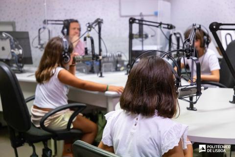Brincar e Aprender" no Politécnico de Lisboa | Aula de Rádio
